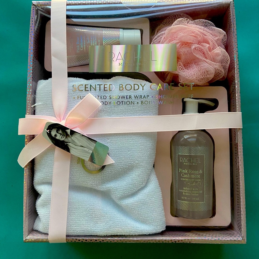 Rachel Roy Scented Body Care Gift Set with FREE cozy socks.